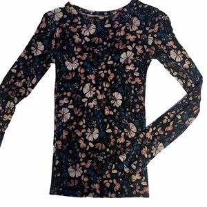 Seriously soft Aeropostale women’s top